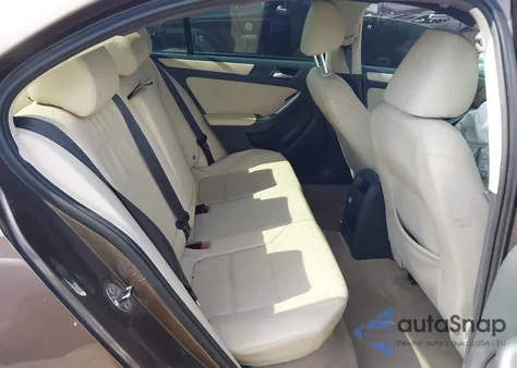 2011 Volkswagen Jetta 2.5L Se из США, поврежденный, VIN 3VWDX7AJ4BM370622